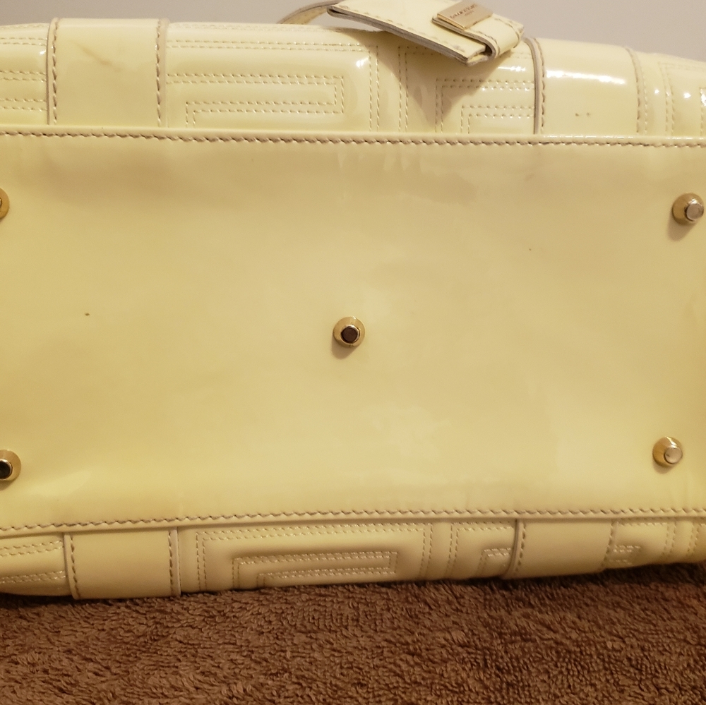 Handbag - Picture 8 of 11